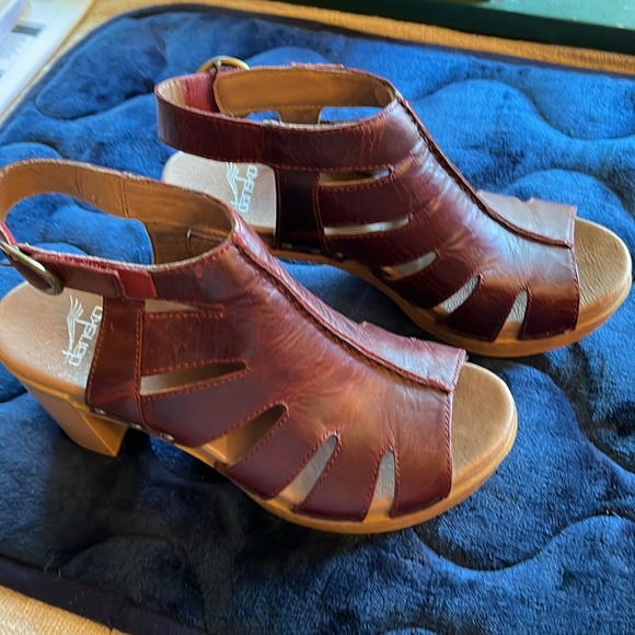 Dansko high heeled clogs 8/38 like new - Picture 2 of 10